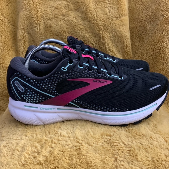 Brooks | Shoes | Brooks Ghost 4 Women 